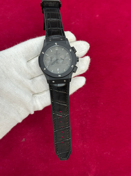 Hublot BigBang Full Black with gray dial